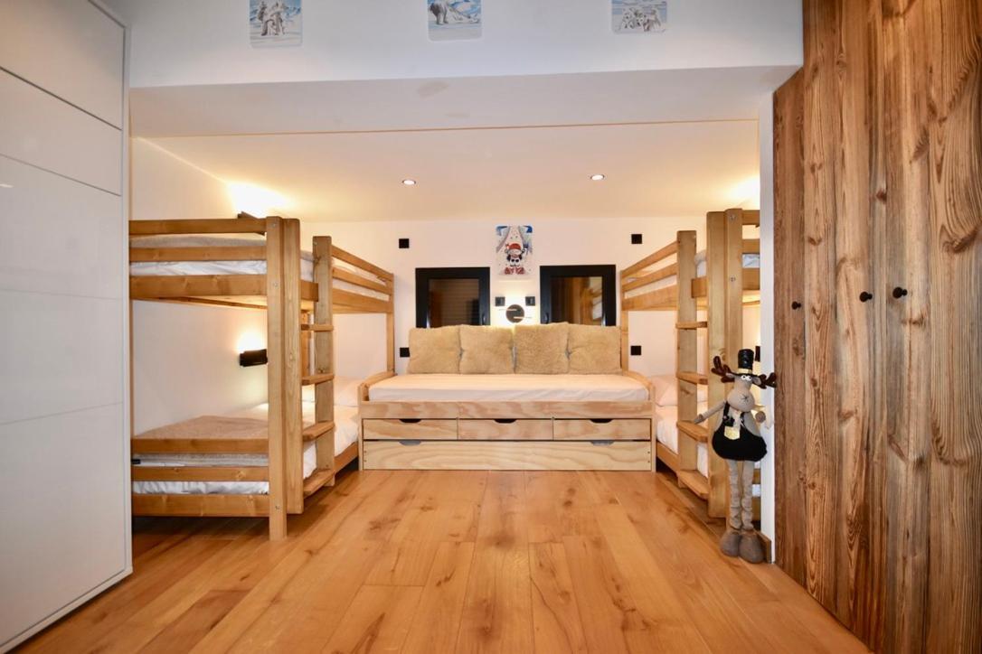 De Luxe Avec Magnifique Vue A Courchevel, 5 Chambres, 15 Pers Chalet *