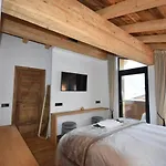 Chalet De Luxe Avec Magnifique Vue A Courchevel, 5 Chambres, 15 Pers